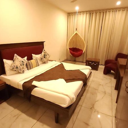 Chandīgarh Hotel Multitech Premium מראה חיצוני תמונה