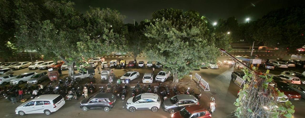 Chandīgarh Hotel Multitech Premium מראה חיצוני תמונה