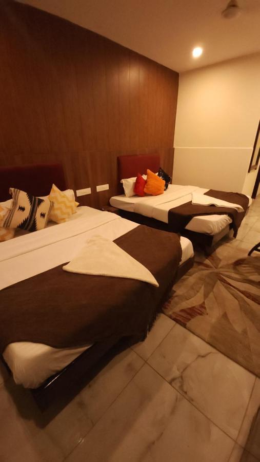 Chandīgarh Hotel Multitech Premium מראה חיצוני תמונה