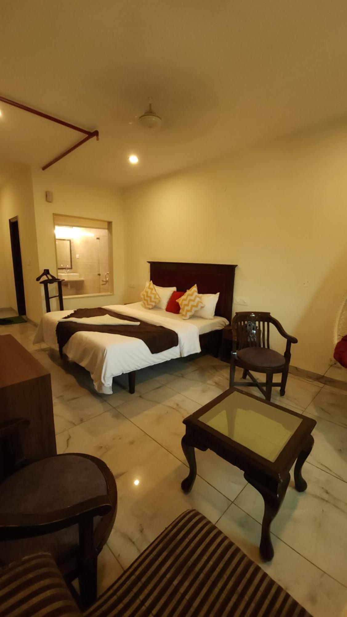 Chandīgarh Hotel Multitech Premium מראה חיצוני תמונה