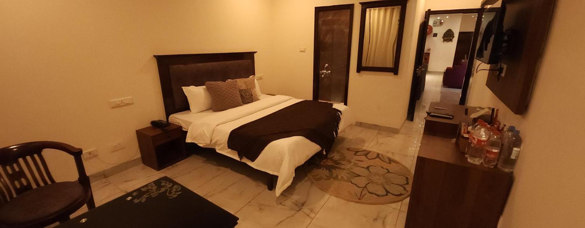 Chandīgarh Hotel Multitech Premium מראה חיצוני תמונה