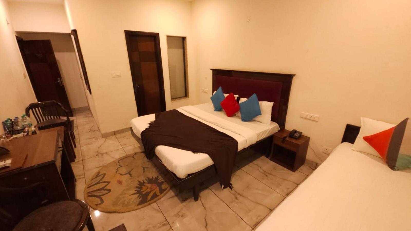 Chandīgarh Hotel Multitech Premium מראה חיצוני תמונה